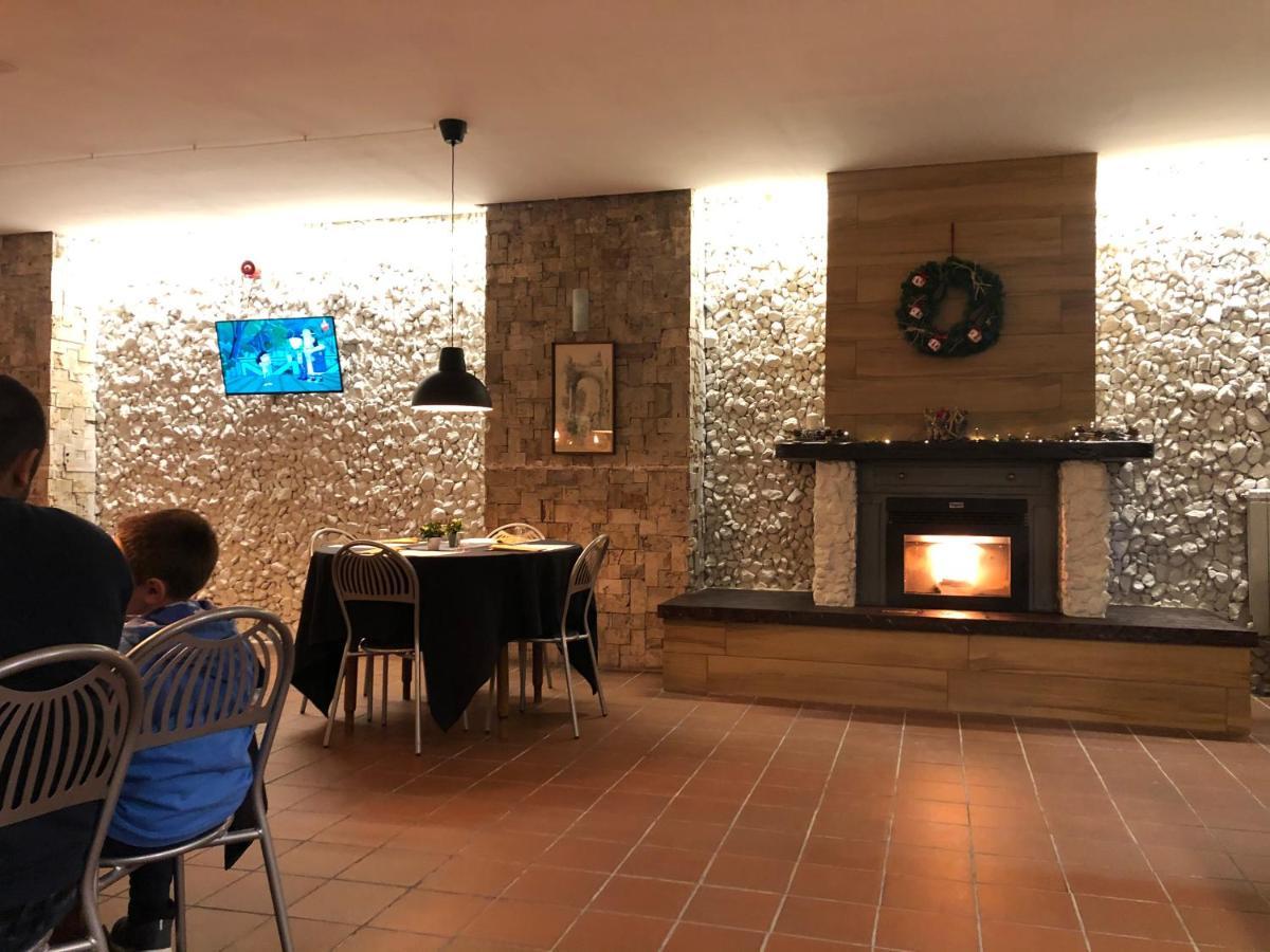 Villaggio Dello Sciatore Residence Paradiso Appartamenti E Monolocale Роккаразо Екстер'єр фото