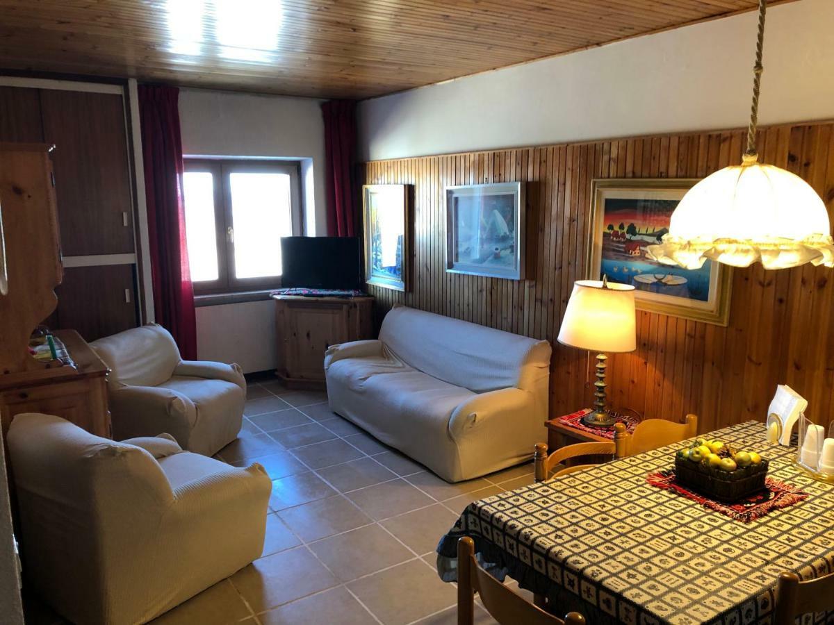 Villaggio Dello Sciatore Residence Paradiso Appartamenti E Monolocale Роккаразо Екстер'єр фото